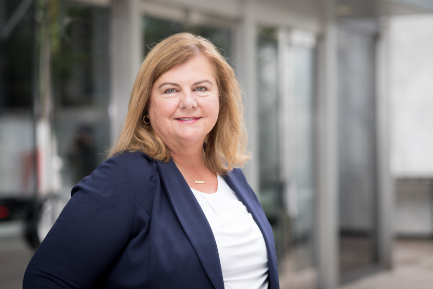 profile-38-barbara-castrow-court-reporter-ccr-rmr-crr-