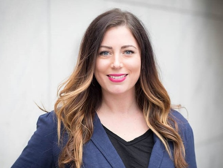 profile-24-laura-ohman-court-reporter-ccr-rpr-laura_new